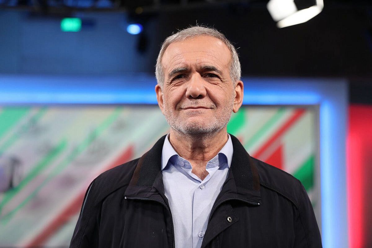 پزیشکیان: خامنەیی ڕێگەی داوە تەنیا دانووستاندنی ناڕاستەوخۆ لەگەڵ ئەمریکا بکرێت