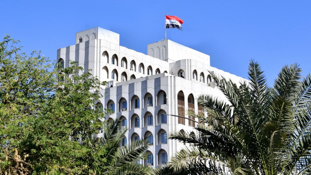 عێراق 38 باڵیۆزی نوێ لە وڵاتان دادەمەزرێنێت؛ هەشتیان کوردن