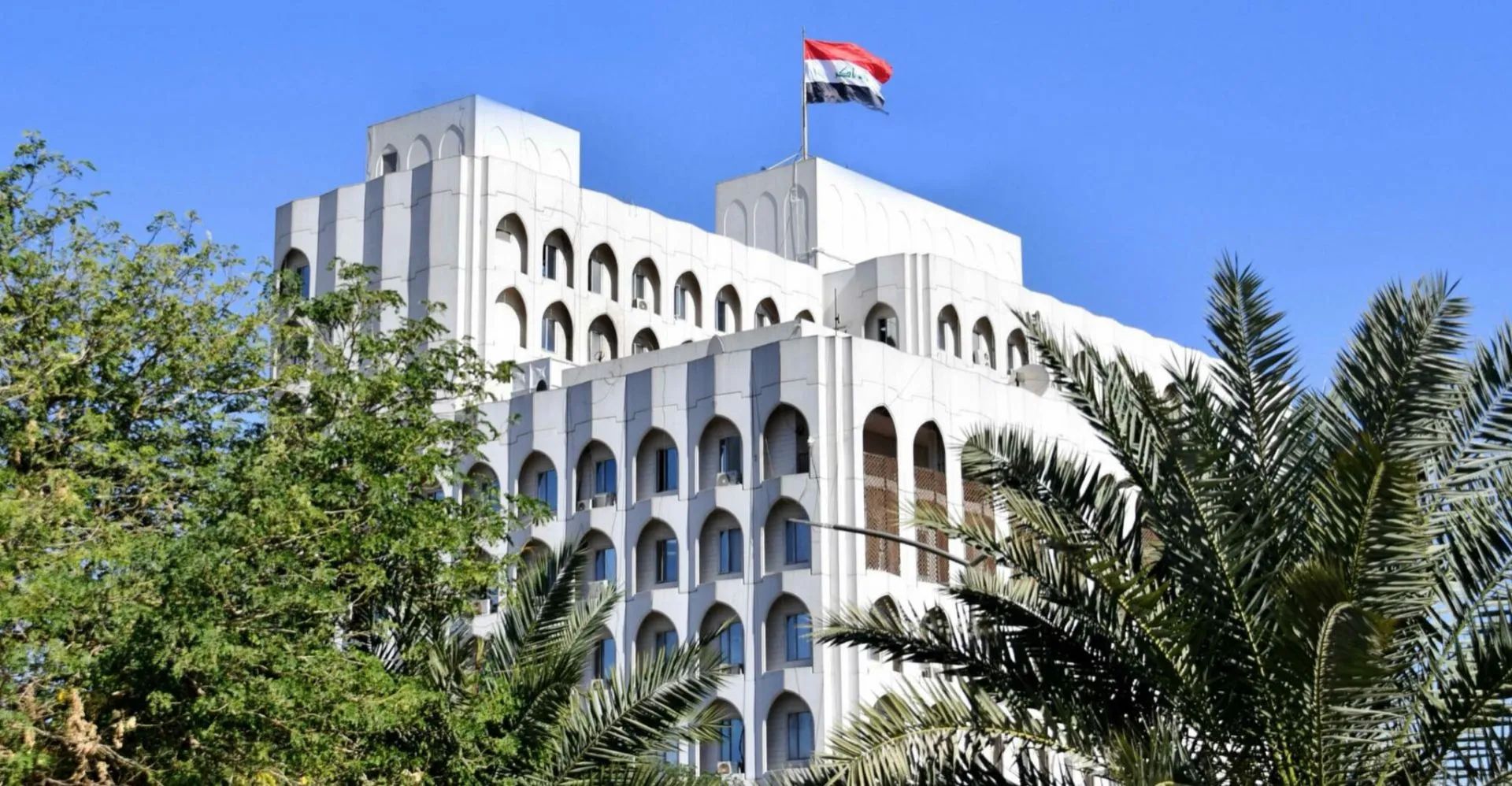 وەزارەتی دەرەوە ڕوونکردنەوە لەبارەی لیستی باڵیۆزەکان دەدات و پەرلەمانیش چاوەڕێی گەیشتنیەتی
